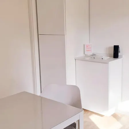 Catia A 700 M Dal Mare Con Ac 포르토 산 조르조